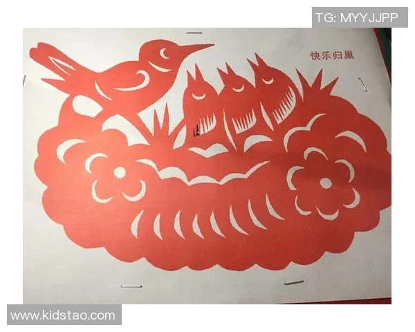 足球明星剪纸艺术作品展示让我们领略运动与传统文化的完美结合 足球明星剪纸艺术作品展示让我们领略运动与传统文化的完美结合